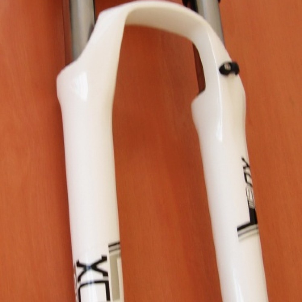 horquilla-csuspension-r29-suntour-xcm-lo-regulable-cbloqueo-apta-para-disco