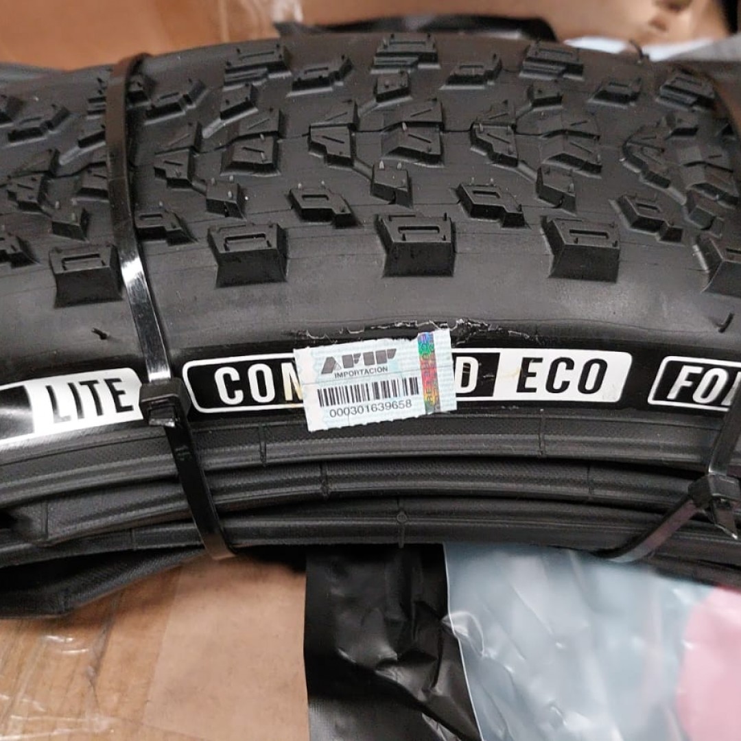 cubierta-jiluer-29x220-80-tpi-kevlar-plegable-negra-j-1656