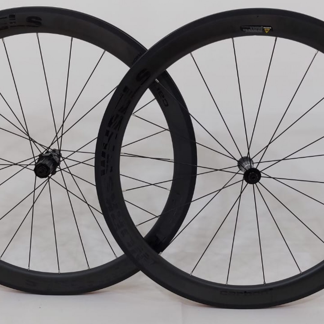 par-ruedas-700c-carbono-world-wheels-para-freno-herrad