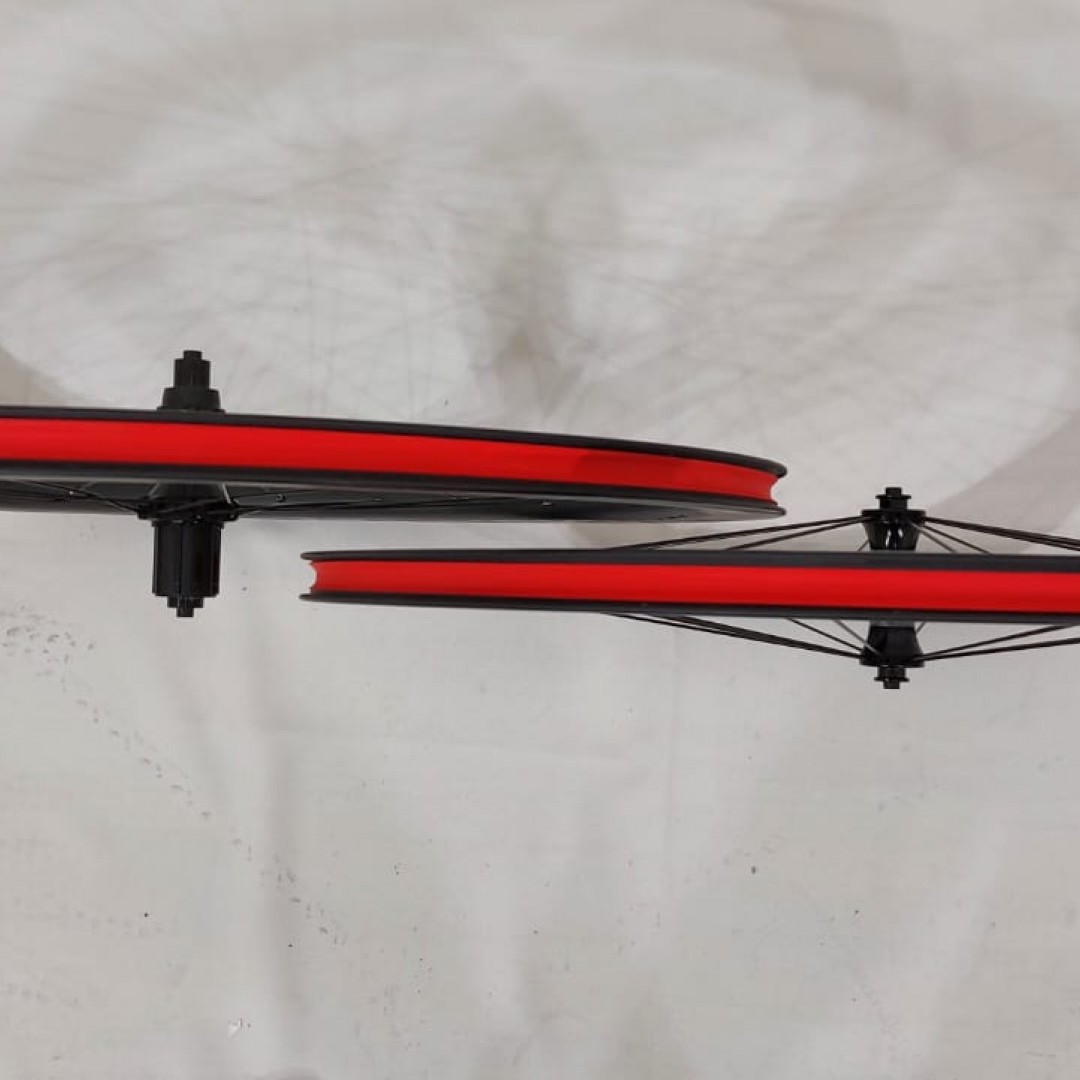 par-ruedas-700c-carbono-world-wheels-para-freno-herrad