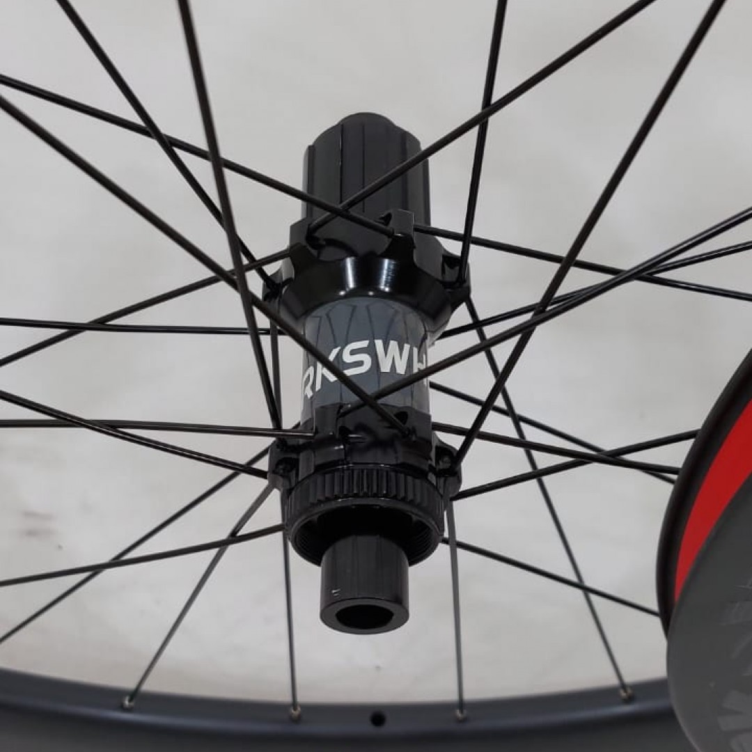 par-ruedas-700c-carbono-world-wheels-para-disco